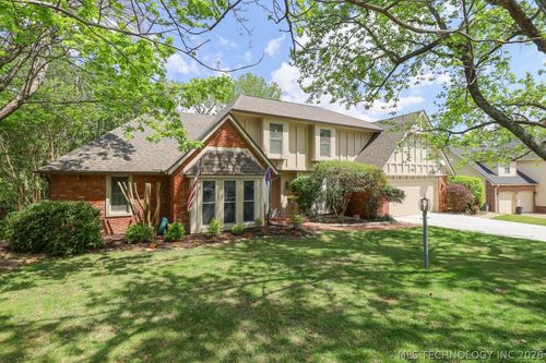 5511 E 73rd St, Tulsa, OK, 74136-7122 | Card Image