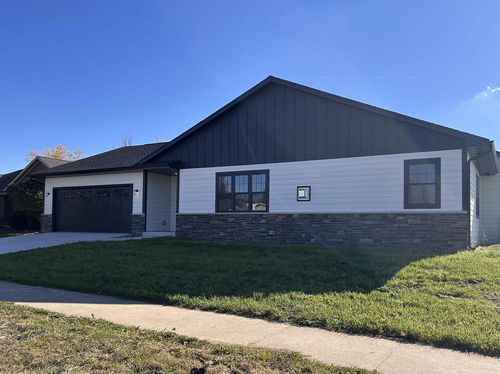 4000 Boulder Dr, Janesville, WI, 53546-3462 | Card Image