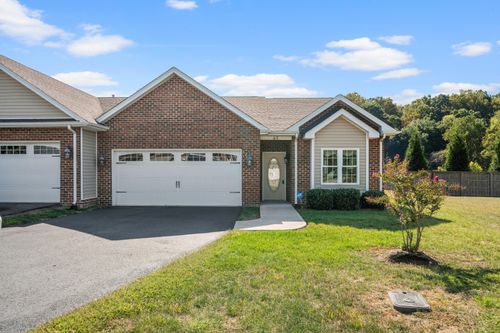 45 Brookfield Ct, Roanoke, VA, 24012-1120 | Card Image