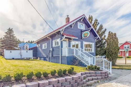 300 S 1st St, Roslyn, WA, 98941-5869 | Card Image