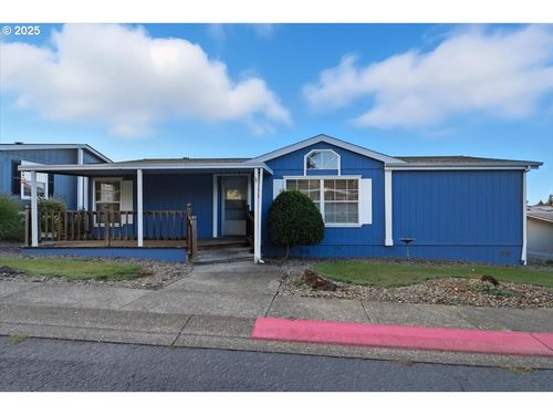 104-8300 Ne Quatama St, Hillsboro, OR, 97006-1525 | Card Image