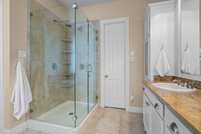 8920 Cypress Creek Rd, House other with 4 bedrooms, 4 bathrooms and null parking in Lantana TX | Image 17