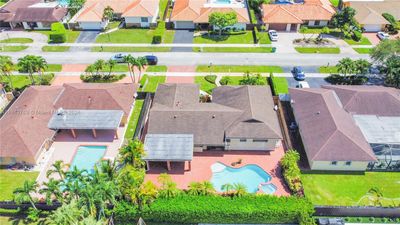 9612 Sw 117th Ct, House other with 3 bedrooms, 2 bathrooms and null parking in Miami FL | Image 3