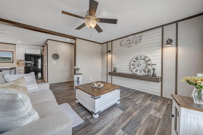 2747 Old Masonic Rd, House other with 3 bedrooms, 2 bathrooms and 2 parking in Brenham TX | Image 10