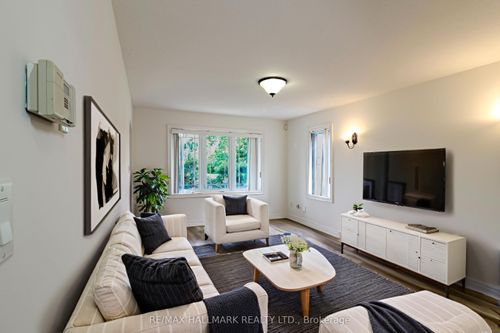 138 Colbeck Dr, Welland, ON, L3C7M1 | Card Image