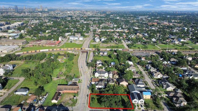 2319 Lorraine St, Home with 0 bedrooms, 0 bathrooms and null parking in Houston TX | Image 16