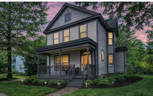 420 Oak St, Hudson, WI, 54016-1357 | Card Image