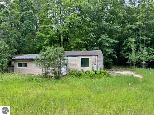 4303 W Adams Road, Lake, MI, 48632 | Card Image