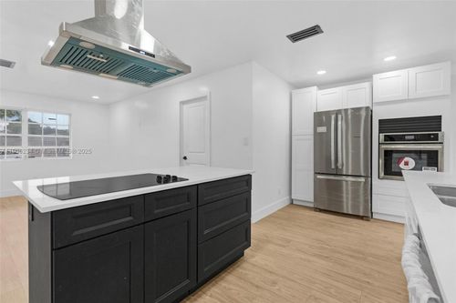 4020 N 67th Ave, Hollywood, FL, 33024-1906 | Card Image