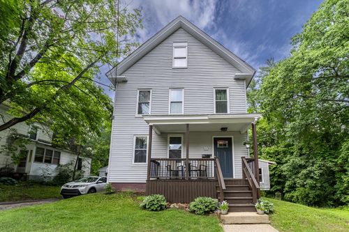 61 High St, Tilton, NH, 03276-5524 | Card Image