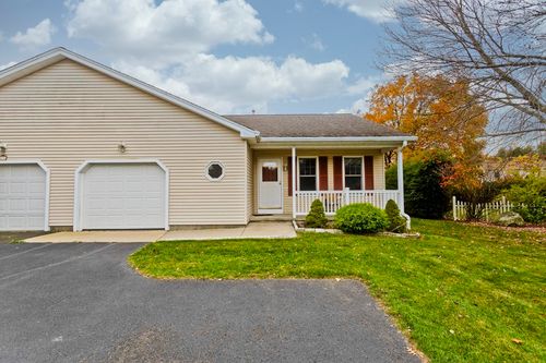 86-86 Beveridge Blvd, Westfield, MA, 01085-4740 | Card Image