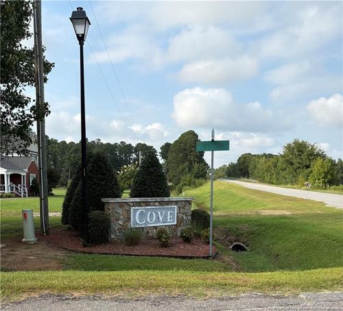 123 Velton Dr, Lumberton, NC, 28358-4487 | Card Image