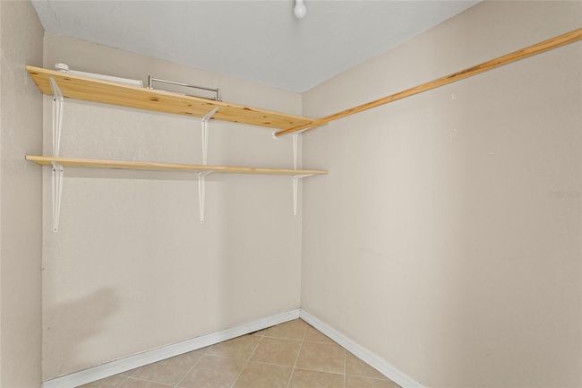 Extra Closet | Image 32