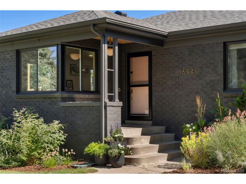 1694 Niagara St, Denver, CO, 80220-1763 | Card Image