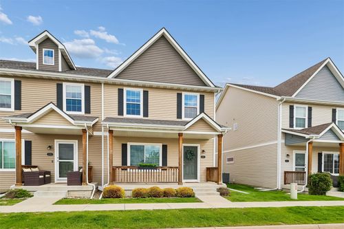 537 Kingston Ave, Norwalk, IA, 50211-3216 | Card Image