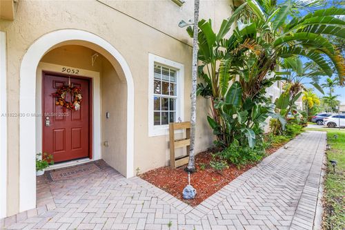 9052-9052 Plymouth Pl, Tamarac, FL, 33321-4168 | Card Image