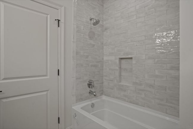 Bathroom 2 | Image 26