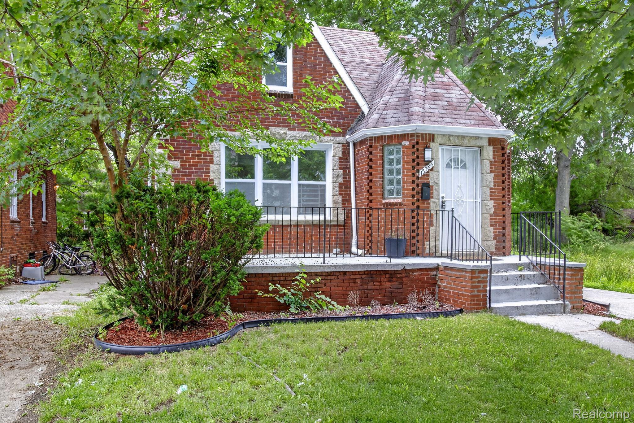 Residential in Detroit 5