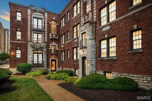 apt-11-6218 Northwood Ave, Saint Louis, MO, 63105-2333 | Card Image