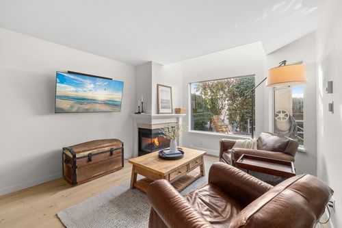 103-1225 Merklin St, White Rock, BC, V4B4B8 | Card Image