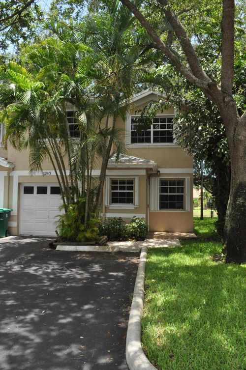 5240 Sw 121st Ave, Cooper City, FL, 33330-4285 | Card Image