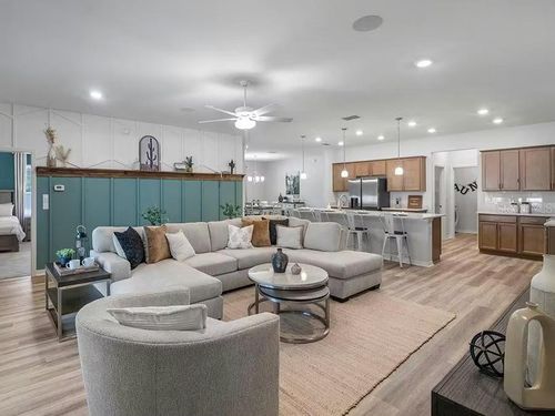 8673 Wildflower Field Ln, WILDWOOD, FL, 34785 | Card Image