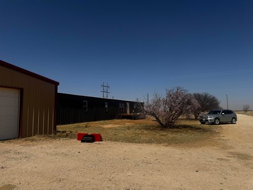1128 Alaska Rd, Levelland, TX, 79336-9465 | Card Image