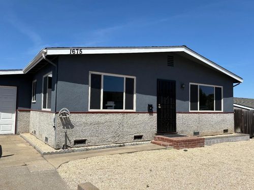 1675 Luxton St, Seaside, CA, 93955-3848 | Card Image