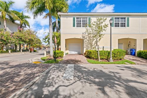 197-197 Sw 6th Pl, Pompano Beach, FL, 33060-8391 | Card Image