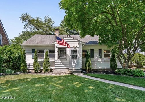 24 Westlyn Ct, Albany, NY, 12203-3428 | Card Image