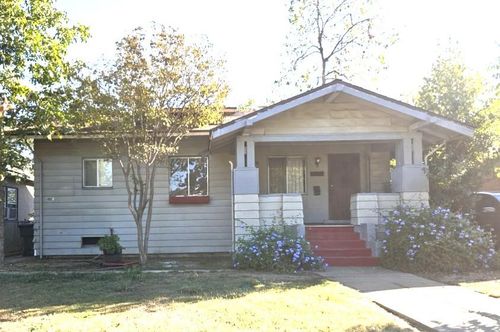 4908 9th Ave, Sacramento, CA, 95820-1523 | Card Image