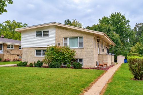 627 Ryan Lane, West Dundee, IL, 60118 | Card Image