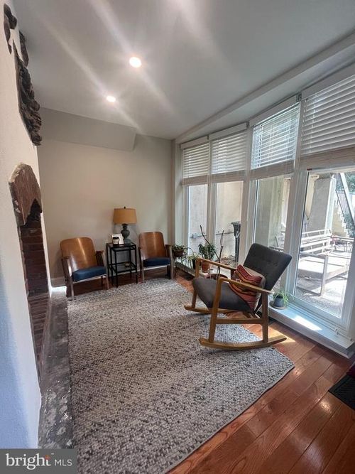 apt-1f-407 Cypress St, PHILADELPHIA, PA, 19106-4200 | Card Image