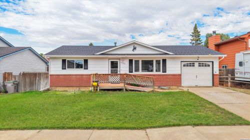 4233 Grays Gable Rd, Laramie, WY, 82072-6910 | Card Image
