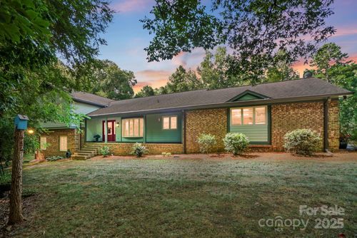 208 Falcon Dr, Concord, NC, 28025-9120 | Card Image