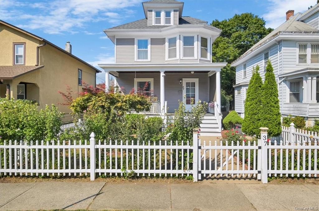 Grand Ave, Poughkeepsie, NY 12603