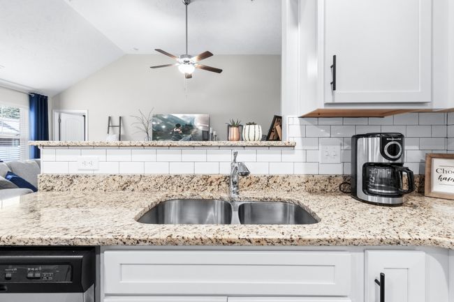 8103 Legacy Way, House other with 3 bedrooms, 3 bathrooms and 4 parking in Pleasant View TN | Image 16