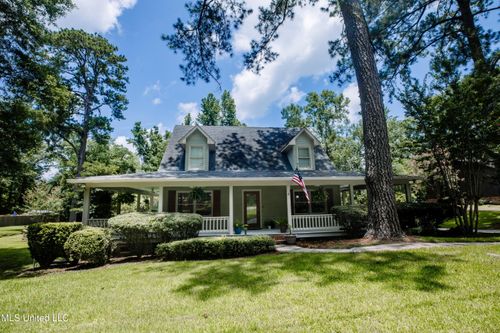 629 Cherry Ln, Laurel, MS, 39440-1655 | Card Image