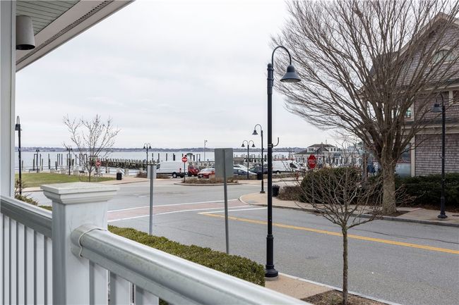 APT-1 - 53 Conanicus Ave, Condo with 2 bedrooms, 2 bathrooms and 2 parking in Jamestown RI | Image 4