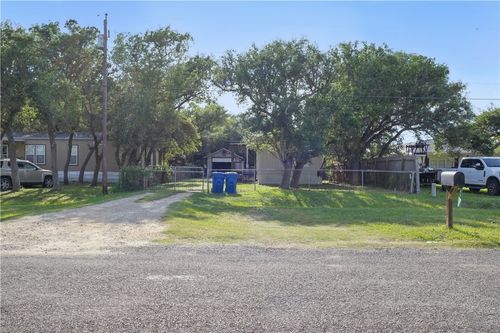 213 S Fuqua St, Rockport, TX, 78382-4919 | Card Image