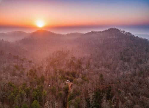 8888 Eades Dr, Irvine, KY, 40336 | Card Image