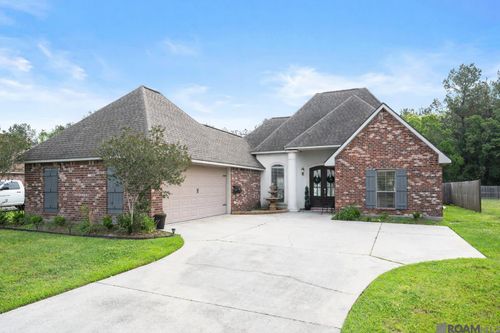 34122 Spring Lake Dr, Walker, LA, 70785-3430 | Card Image