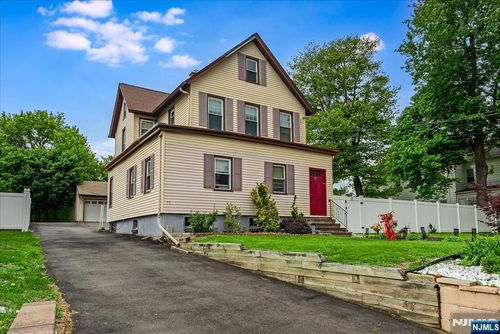 11 Alps Rd, Wayne, NJ, 07470-6022 | Card Image