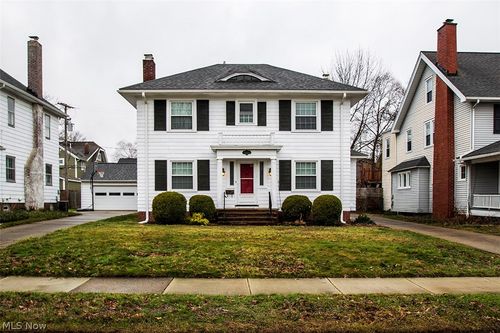 1580 Chesterland Ave, Lakewood, OH, 44107-4861 | Card Image