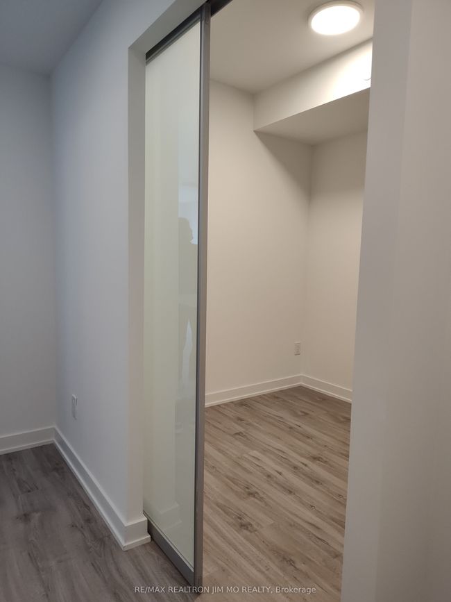 252 Church St, Condo with 2 bedrooms, 2 bathrooms and null parking in Toronto ON | Image 9