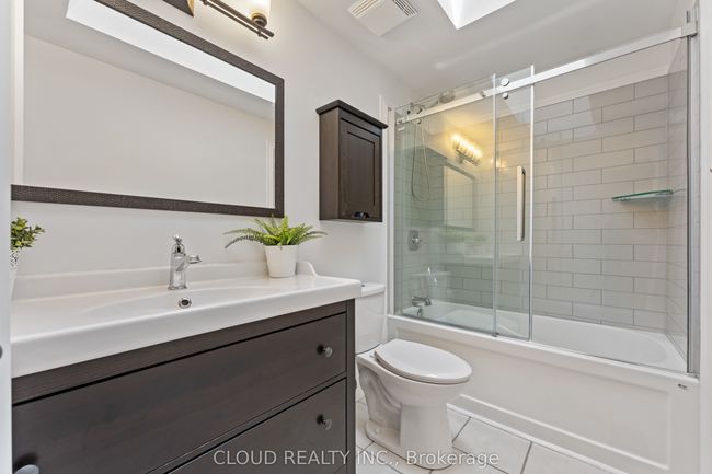 198 Pioneer Tower Rd, House other with 3 bedrooms, 3 bathrooms and 2 parking in Kitchener ON | Image 16