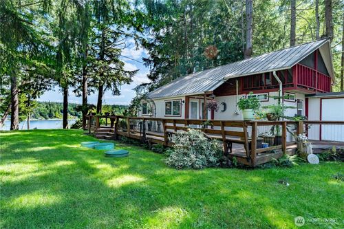 711 E Herron Blvd Nw, Lakebay, WA, 98349-8207 | Card Image