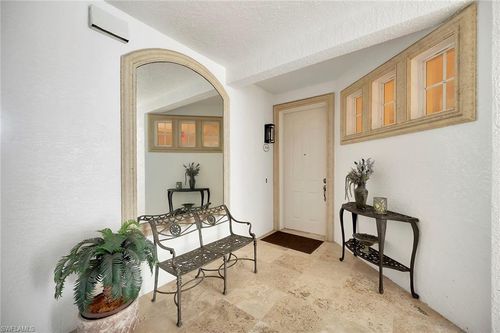 502-1004 5th St S, NAPLES, FL, 34102-7106 | Card Image