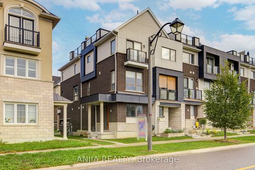 390 Arthur Bonner Ave, Markham, ON, L6B1N1 | Card Image