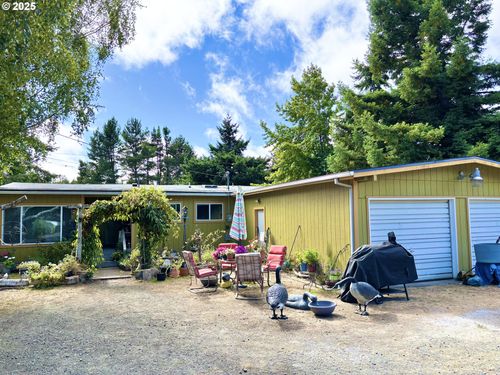 465 8th St, Lakeside, OR, 97449-9733 | Card Image